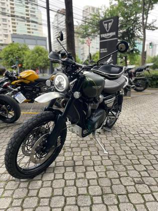 TRIUMPH BONNEVILLE SCRAMBLER 1200 XC 